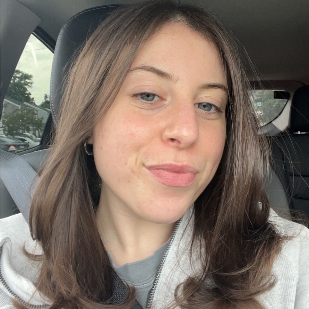 Meet your Posher, Alyssa
